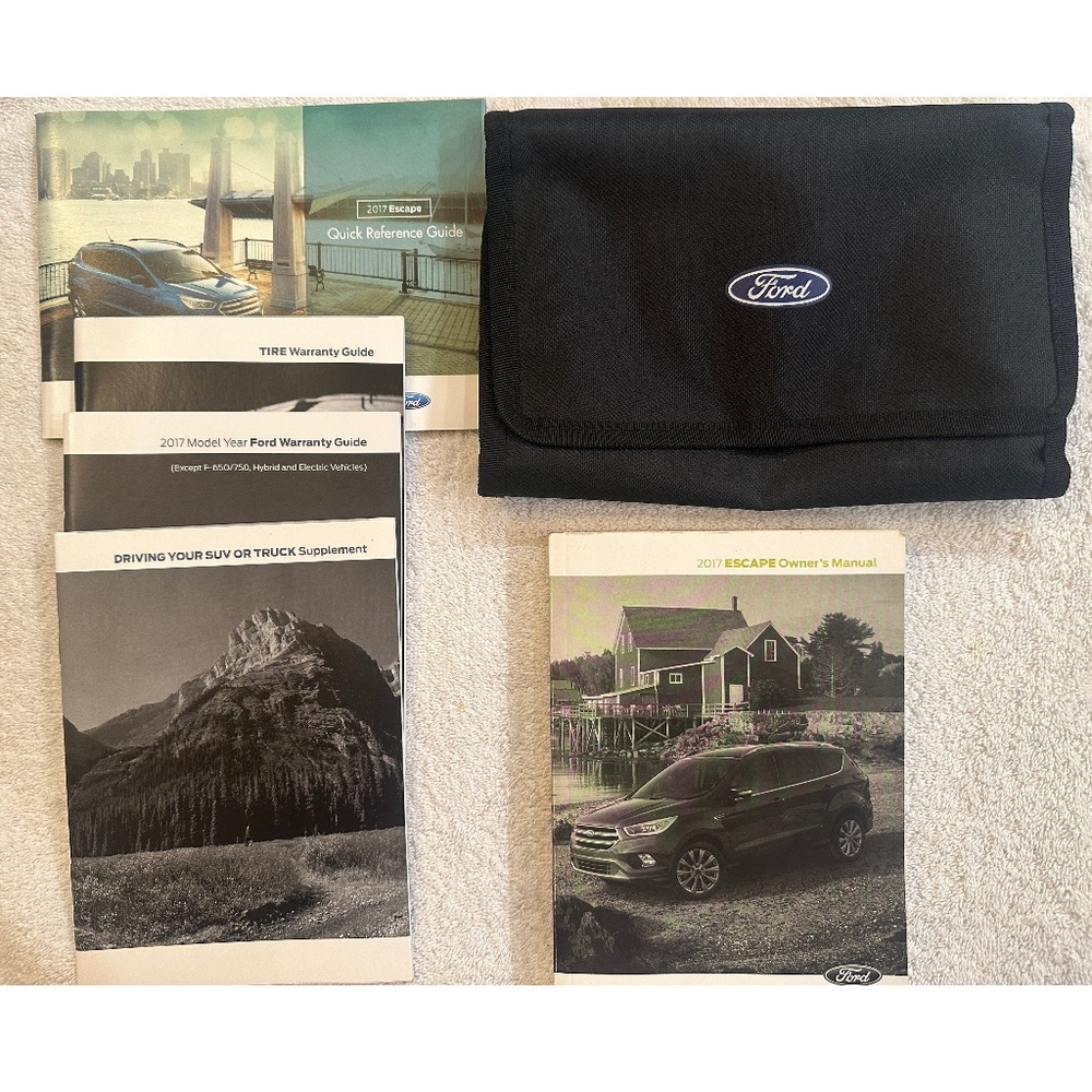2017 Ford Escape Owner's Manual Full Set w Case